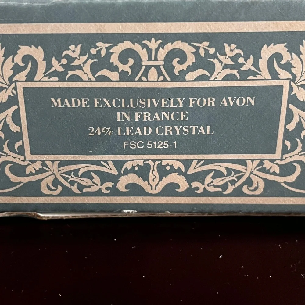 Avon Crystal Snowflake Paperweight Made in France 24 Percent Lead Crystal